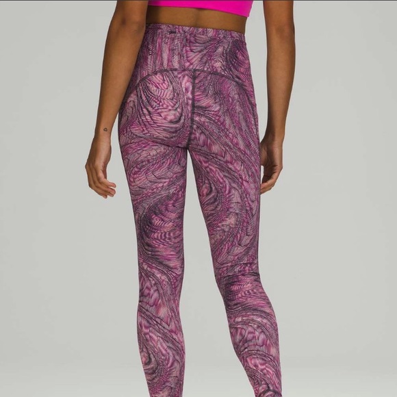 Lululemon Swift Speed High-Rise Tight 28"
Dimensional Sonic Pink … - Picture 2 of 7